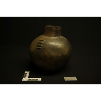 Drink Serving Vessel (view 1)