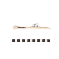 Snuff-spoon (view 2)